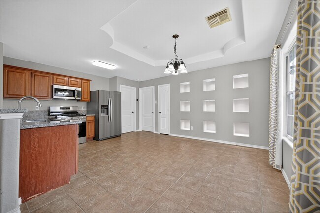 Building Photo - 17314 Blackstone Trails Dr