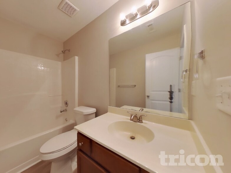 Building Photo - 38 Beaumont Crossing