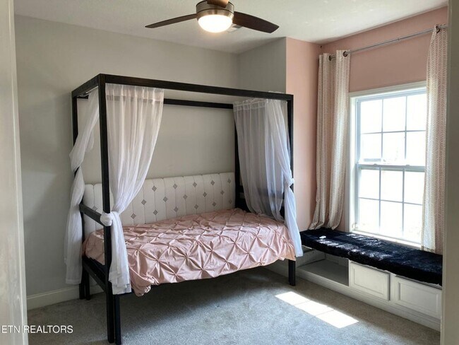 Building Photo - Live in Style, Relax in Comfort, and Love ...