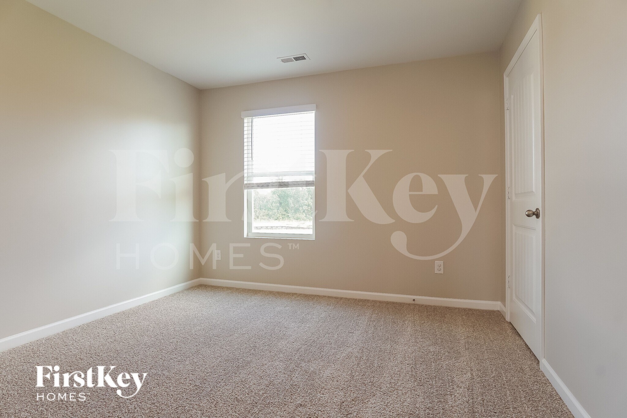 Building Photo - 12572 Downing Dr