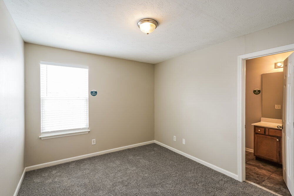 Building Photo - 8013 Logan Dr