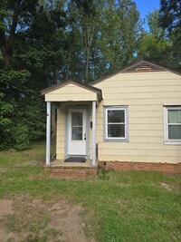 Building Photo - NEW LISTING!!!!!