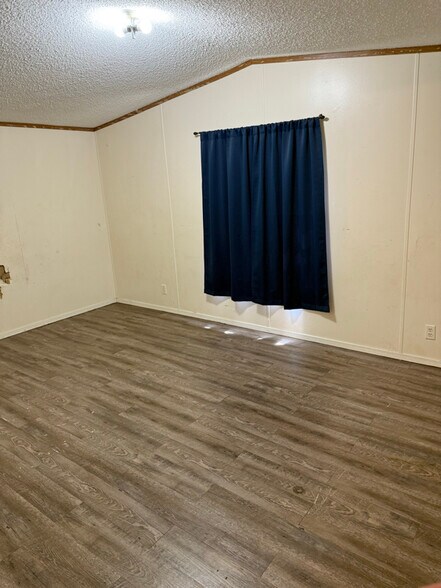 Building Photo - 1170 Qappuella Dr