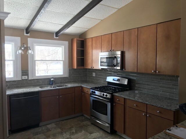 Building Photo - 1227 Wood St