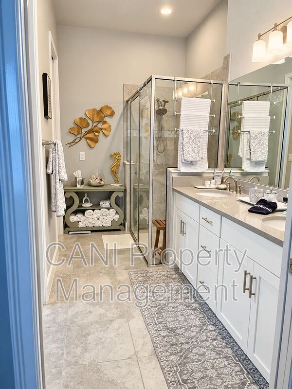 Building Photo - 6309 Hanfield Dr