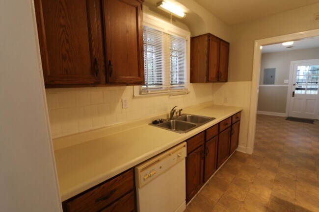 Building Photo - 3594 Kearney Ave