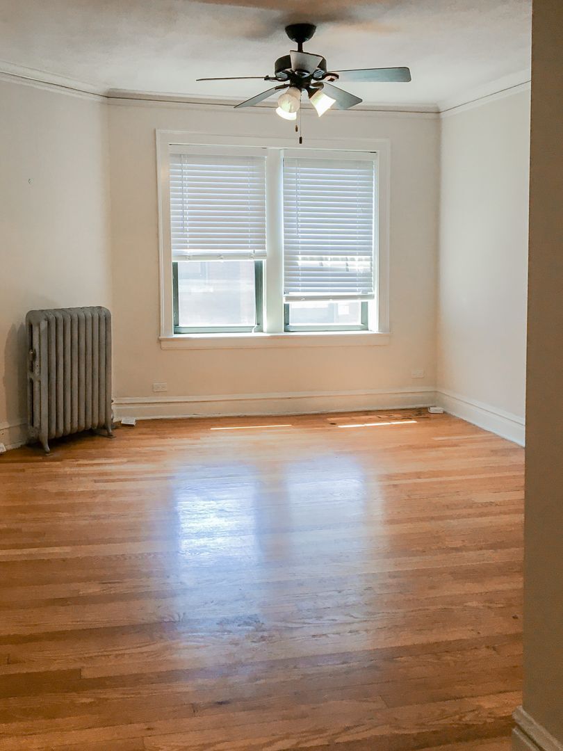 Building Photo - 4723 N Leavitt St