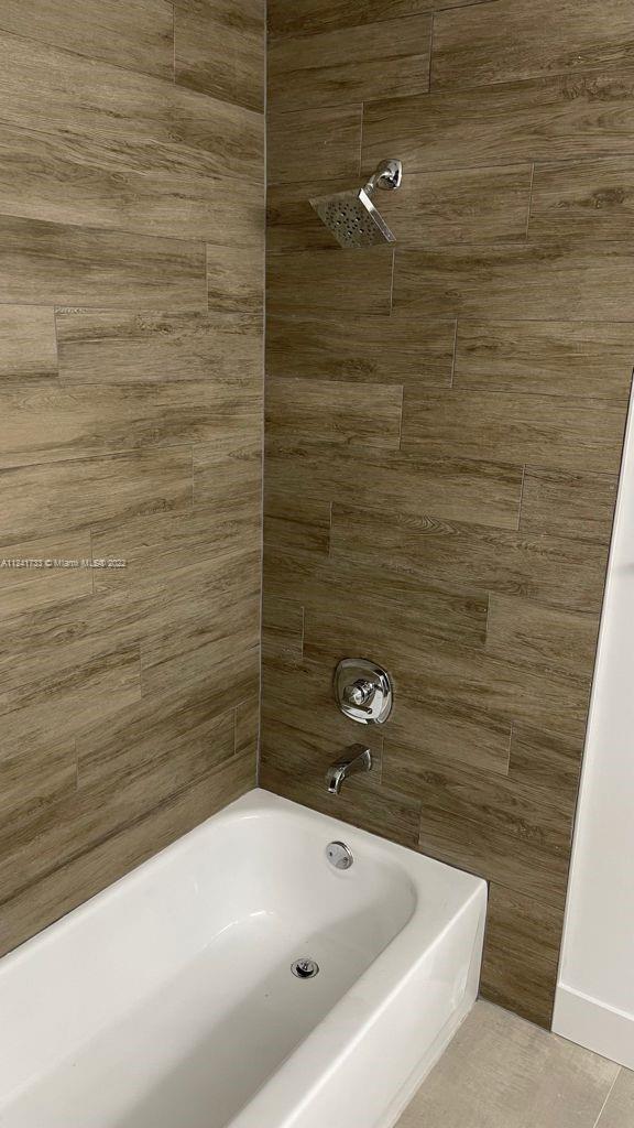 Building Photo - 10966 NW 62nd Ter   Doral Fl 33178