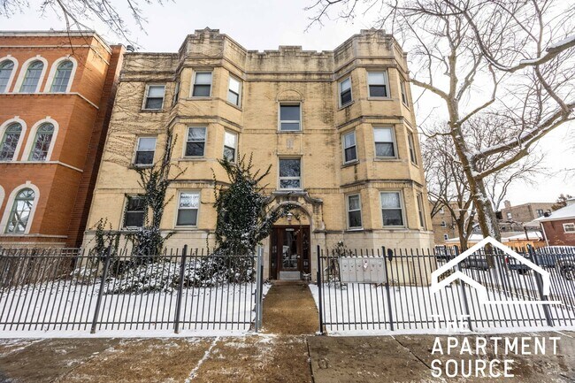 Building Photo - 4305 N Richmond St