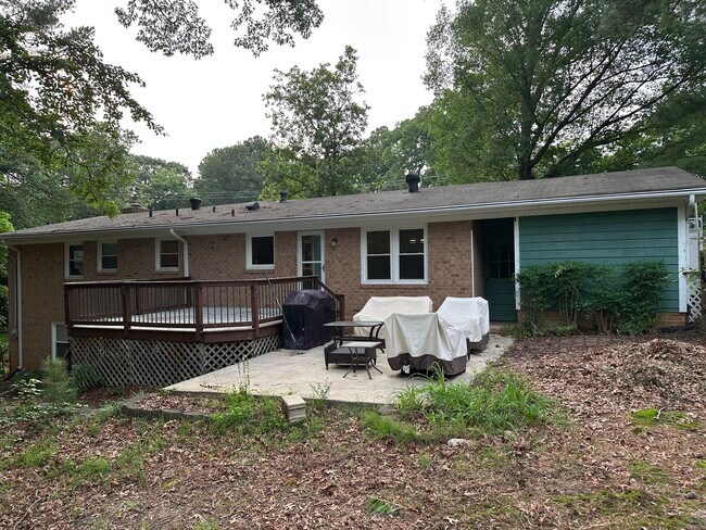 Building Photo - 500 Peachwood Pl