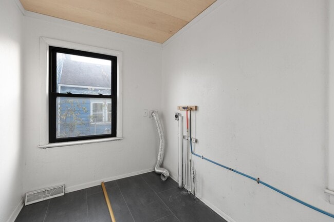 Building Photo - Pendleton Heights 4BR—Updated Historic Charm + Modern Comforts | 2,300 sq ft