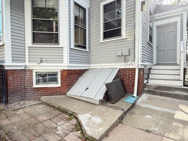 Building Photo - 29 Greene St