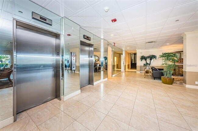 Building Photo - 1621 Gulf Blvd
