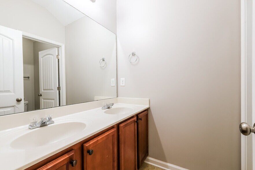 Building Photo - 3714 Humber Ct