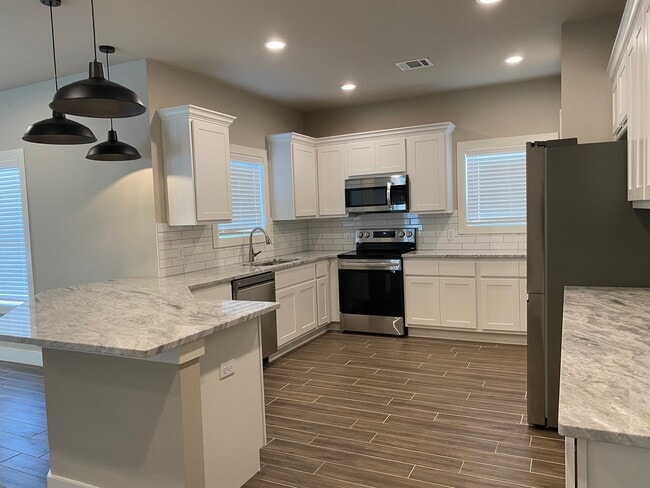 Building Photo - 208A Sterling