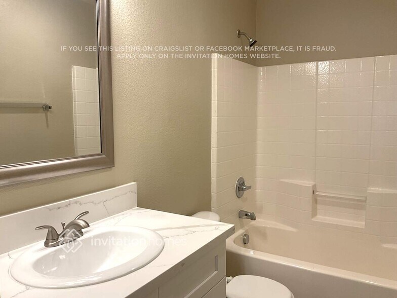 Building Photo - 10513 Sun Palace Ct