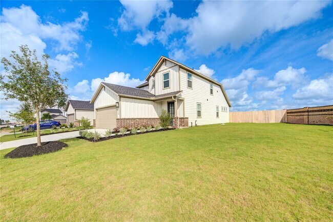 Building Photo - 7715 Primrose Myrtle Ln