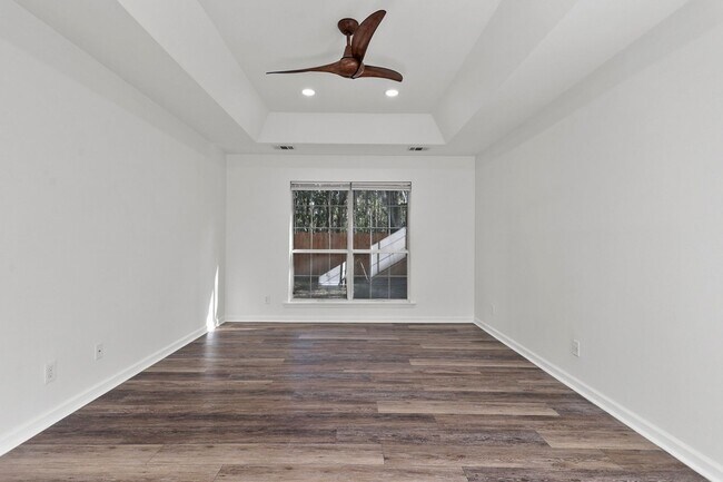 Building Photo - 110 St Ives Way