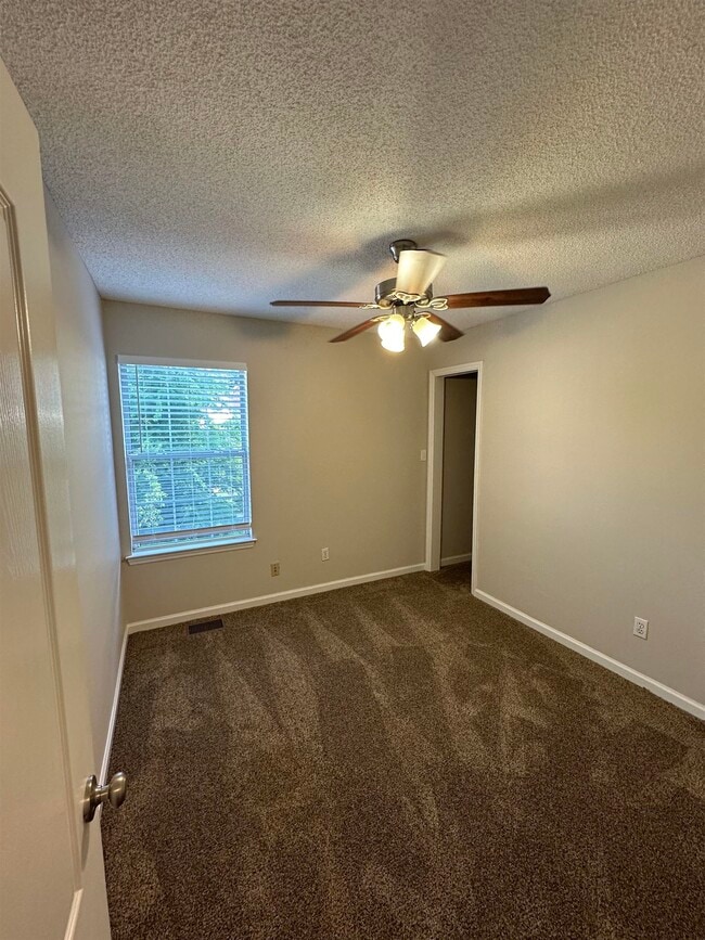 Building Photo - 5035 Mint Hill Ct