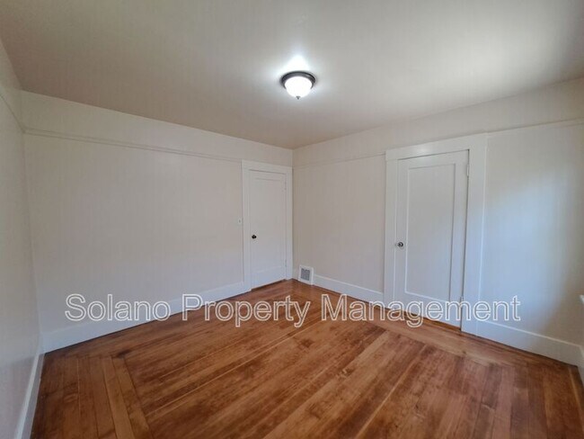 Building Photo - 1938 3rd St