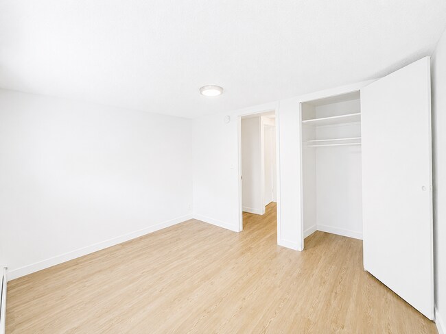 Building Photo - AJ Payne 4 Plex
