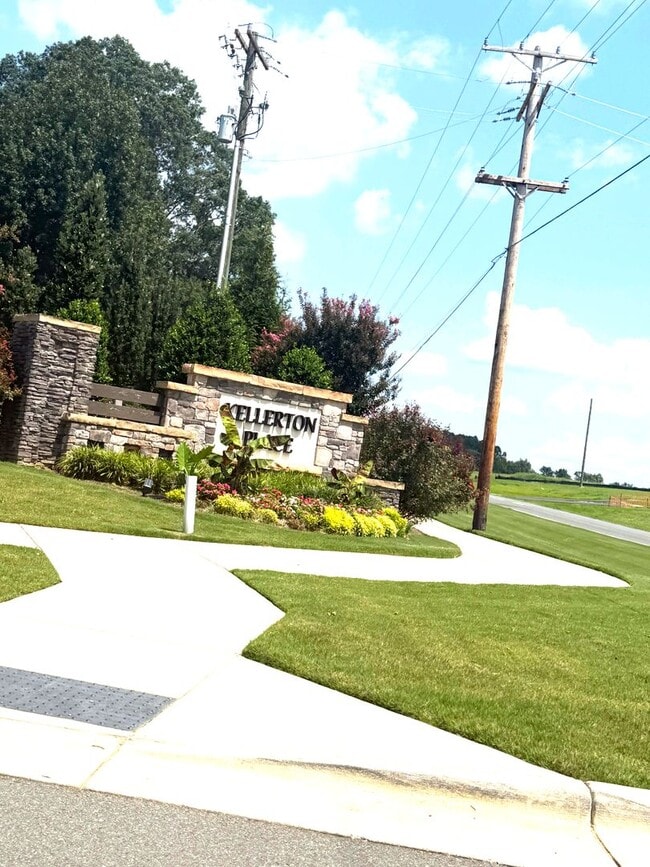 Building Photo - Available