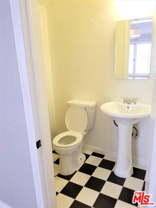 Building Photo - 329 N Ogden Dr