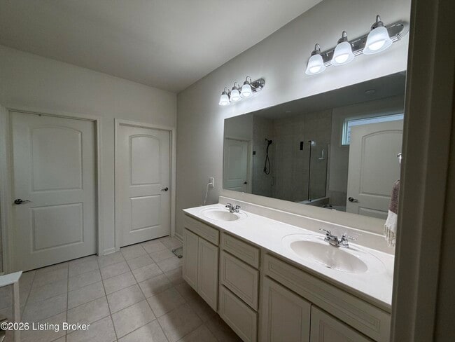 Building Photo - 2848 Hamilton Springs Dr