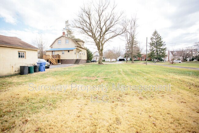 Building Photo - 37 Claypoole Ave