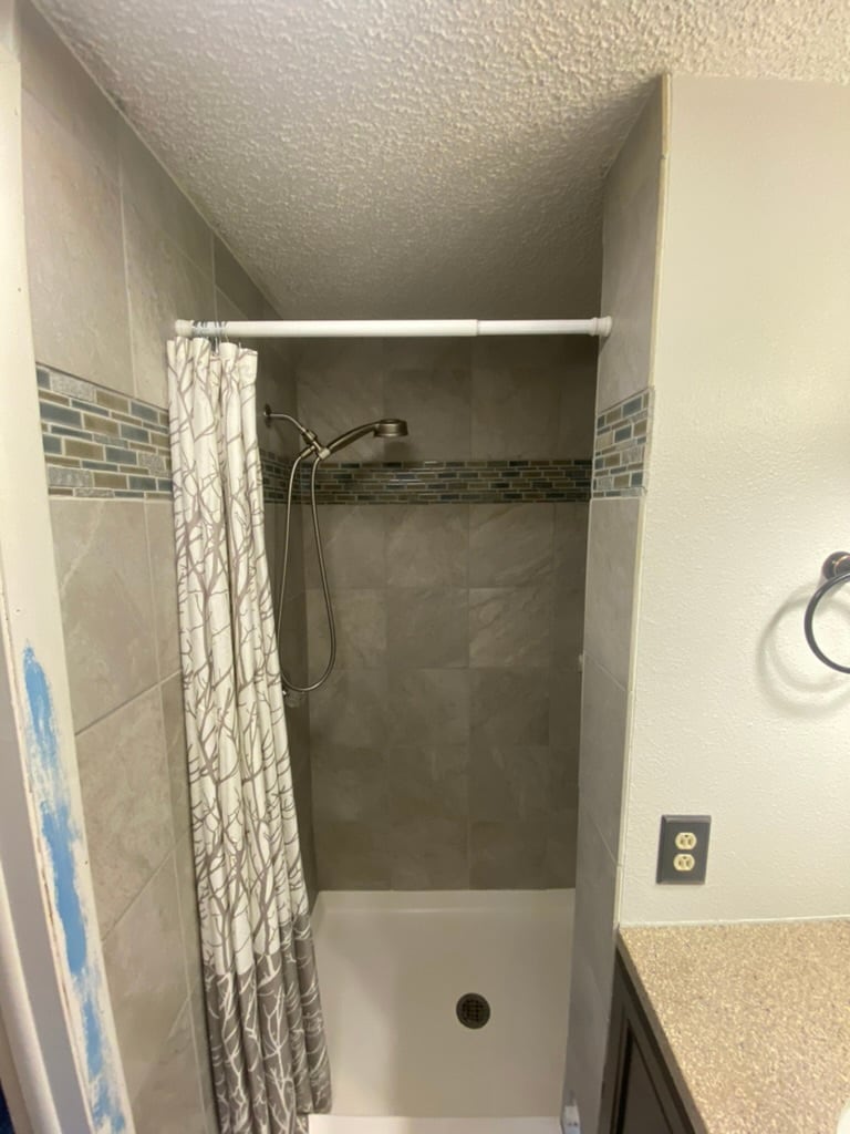 Building Photo - 520 N 11th Ave