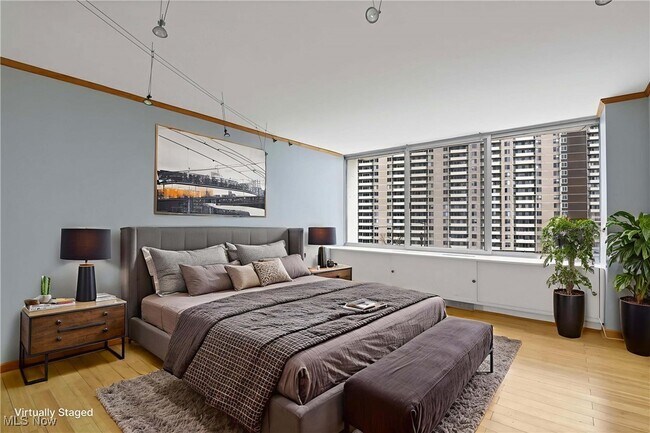 Building Photo - 12700 Lake Ave