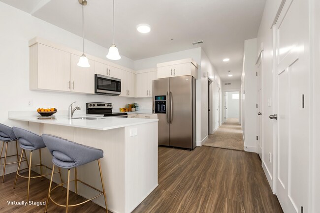 Building Photo - Lar-13714 S Hanley Ln #HH303 Riverton, UT 84096