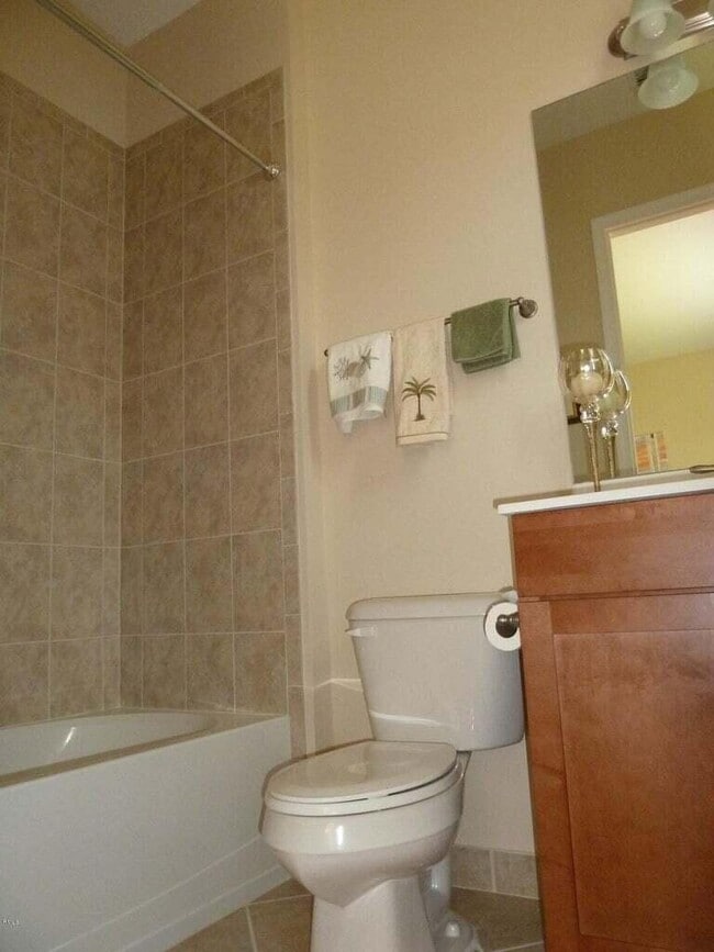 Building Photo - 2525 Vicara Court