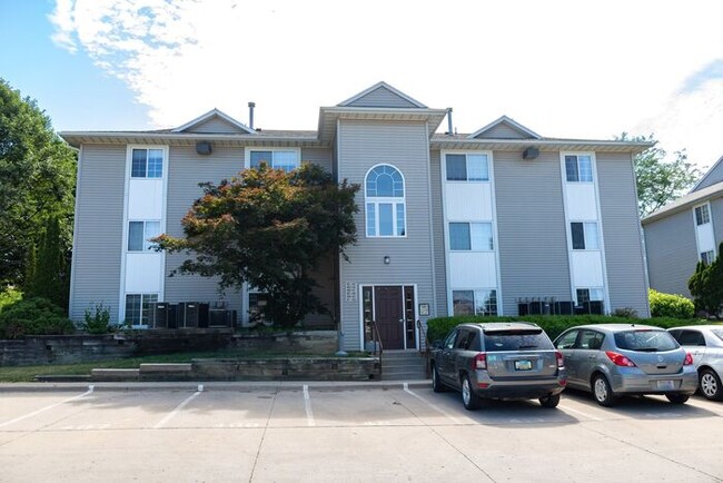 Primary Photo - $1,095 | 2 Bedroom, 1 Bathroom Condo | Pet...