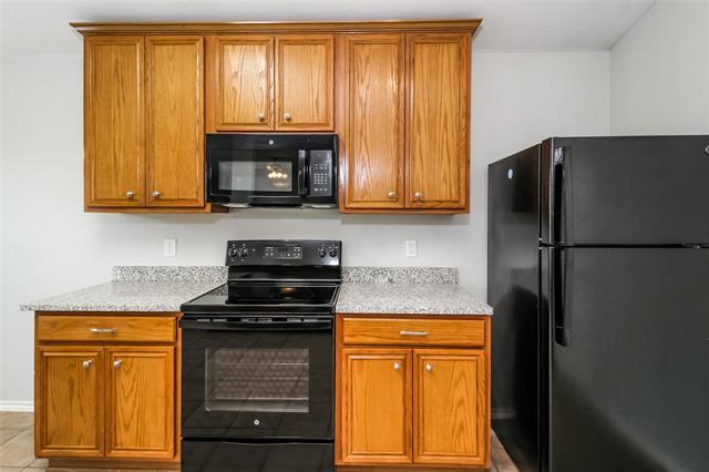 Building Photo - 1421 Eufemia Dr