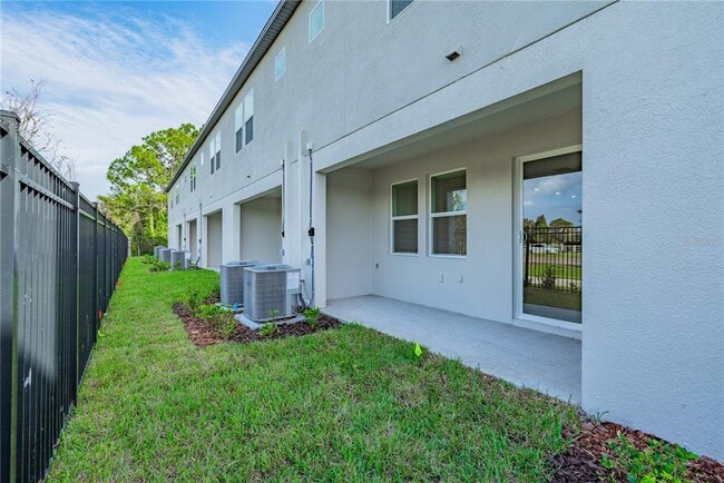 Building Photo - 10834 Fowlers Blf Ct