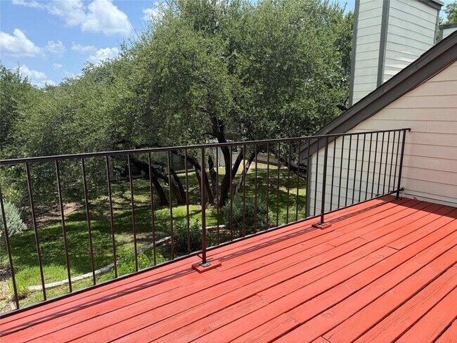 Building Photo - 17 Casa Verde St