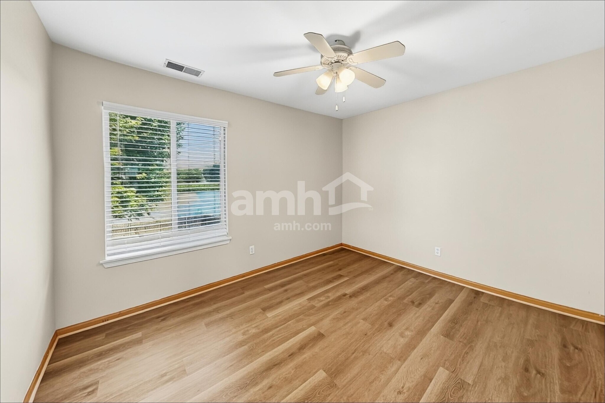 Building Photo - 14233 S Hillsdale Ct