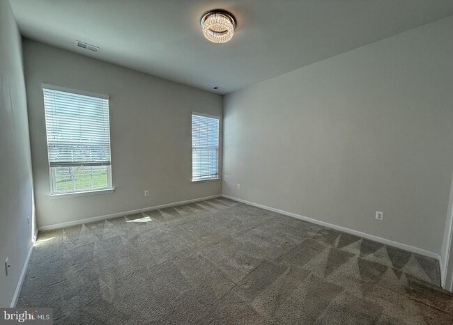 Building Photo - 5363 Yellow Birch Wy
