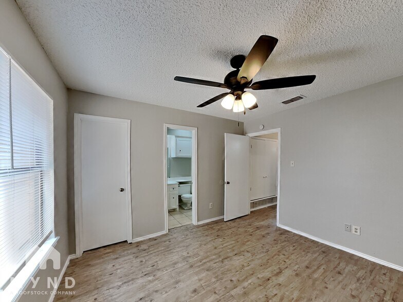 Building Photo - 6175 34th St