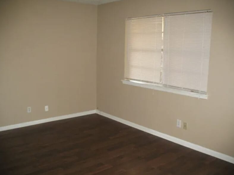 Building Photo - Highland Terrace Apartments