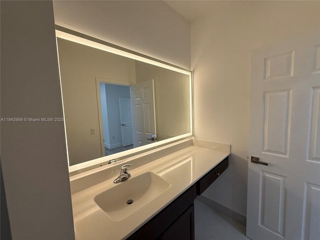 Building Photo - 8132 SW 17th Ct