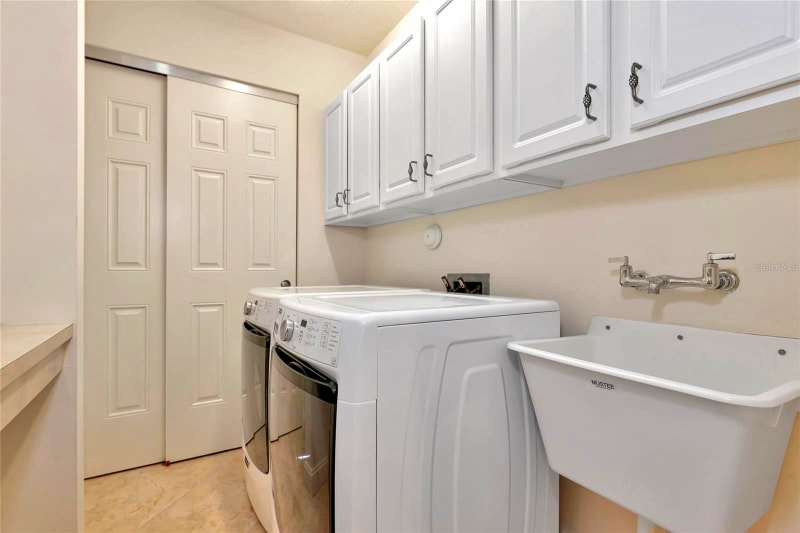 Building Photo - 7702 Lake Vista Ct