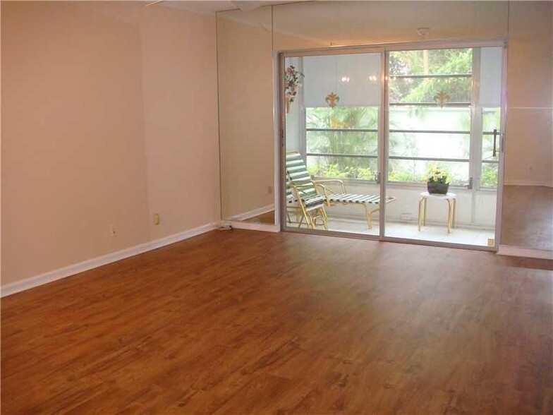 Primary Photo - 6700 NE 22nd Way