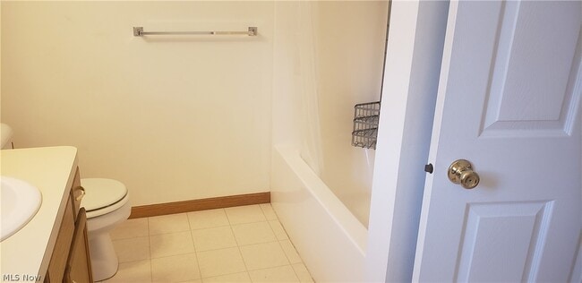 Building Photo - 15032 Woodsong Dr