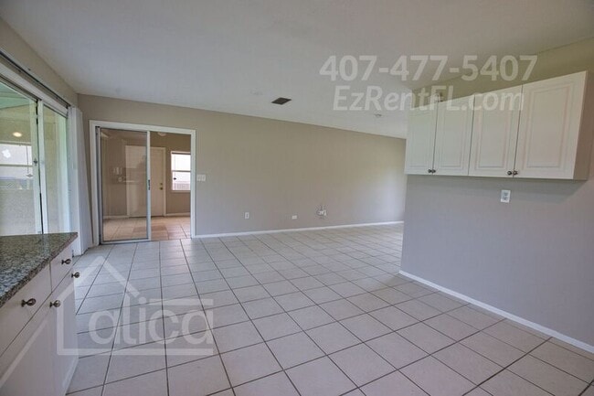 Building Photo - 6667 Carovel Ave