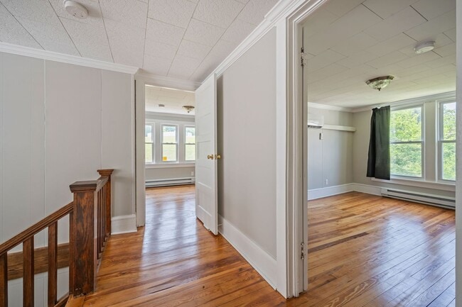 Building Photo - 4 bedroom home in Rich Creek!