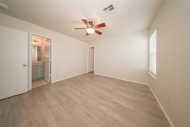 Building Photo - 9117 Checkerbloom Dr