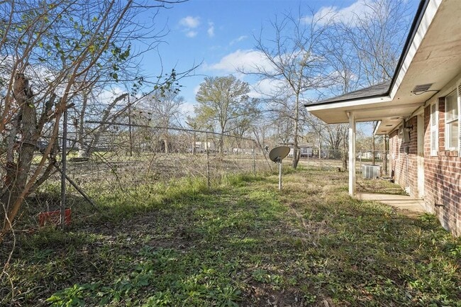 Building Photo - 455 Longstreet Rd