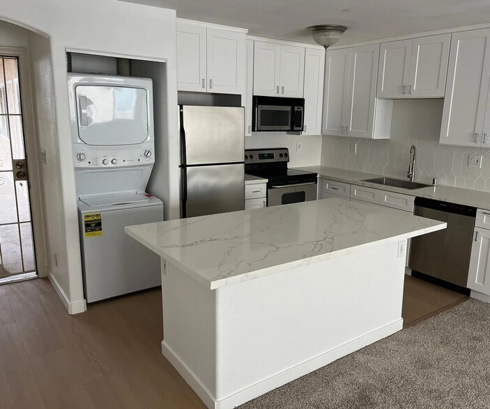 Building Photo - 1205 Colusa St